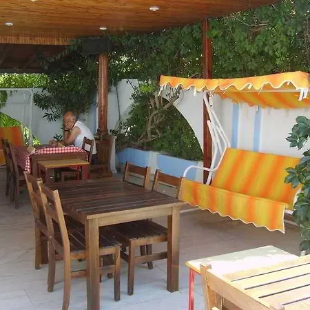 Tuemay Hotel